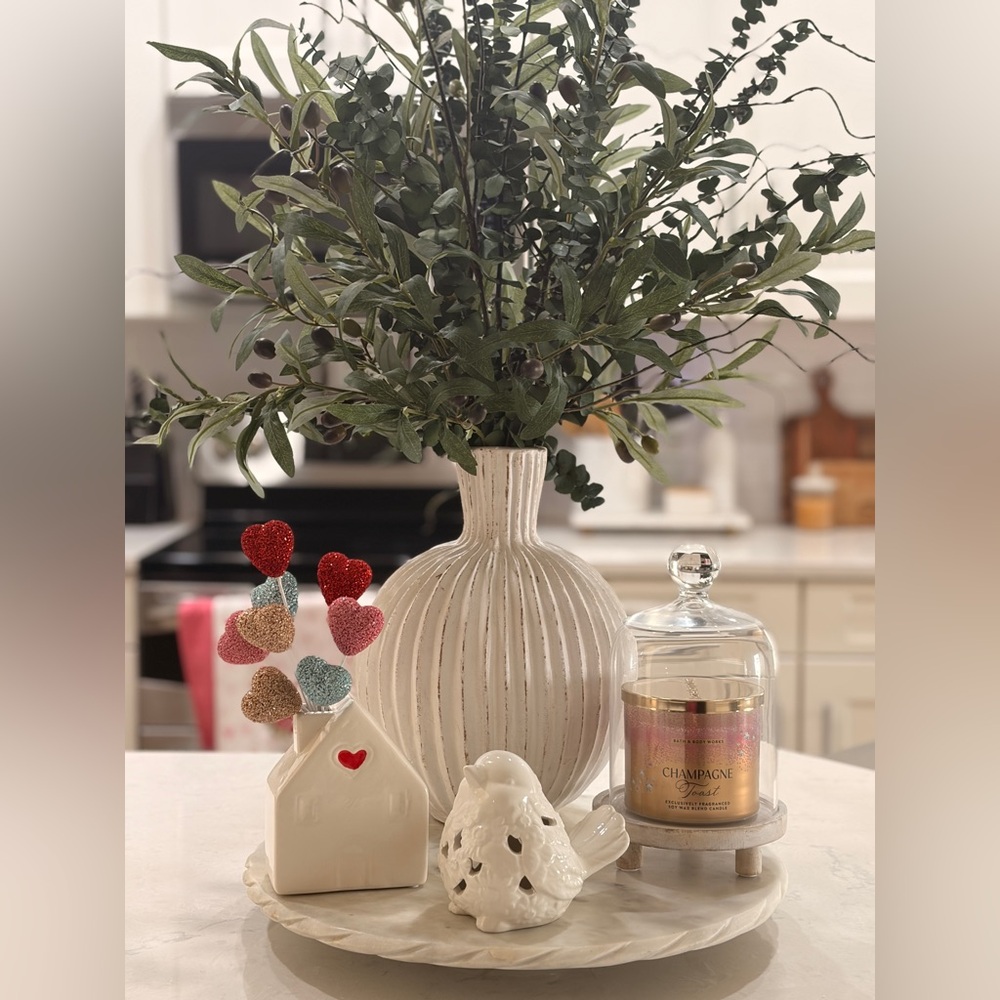 Elegant Ceramic House with Glitter Heart Sticks ✨💕